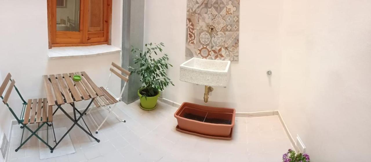 Casa Timoleonte 76 Apartment Syracuse ภายนอก รูปภาพ